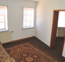 Zwei-Zimmer-Singlewohnung mit separater Küche und Stellplatz - Mörsdorf