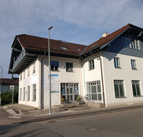 Einmalige Gelegenheit! Vollausgestatteter, moderner Friseursalon in Freilassing, frei ab 01.06.2025