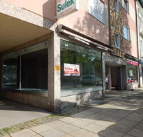 Ladenfläche in der Fußgängerzone von Freilassing, kurzfristig beziehbar - 123m² - erweiterbar auf ca. 250m²