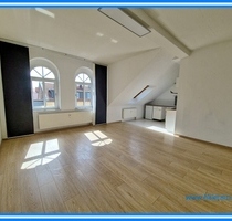 2-Raum-Dachgeschosswohnung in Köthen in Hochschulnähe - mit Küche - ideal für Studenten