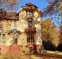 Villa mit großem Garten am Waldrand - Saarbrücken