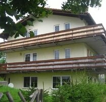 Dreifamilienhaus mit separaten Mietereingängen - Trusetal