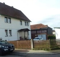 Energetisch ertüchtigtes Wohnhaus mit Pool und Garage - Heßles