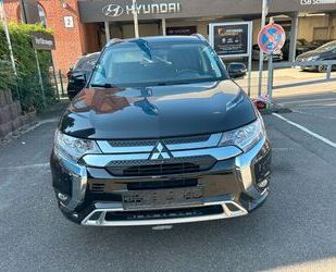 Mitsubishi Plug-in Hybrid Outlander Gebrauchtwagen