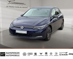 VW Volkswagen Golf VIII 1.5 TSI Style ACC LED Navi Ka Gebrauchtwagen