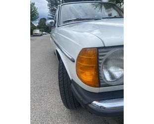 Mercedes-Benz E 230 Gebrauchtwagen