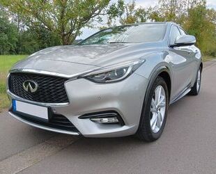 INFINITI Q30 Gebrauchtwagen