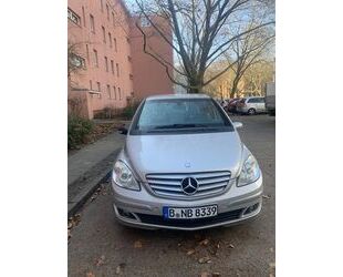 Mercedes-Benz B 200 Gebrauchtwagen