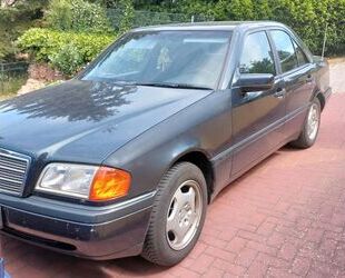 Mercedes-Benz C 180 Gebrauchtwagen