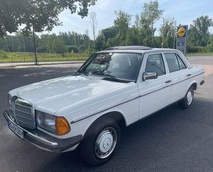 Mercedes-Benz E 230 Gebrauchtwagen