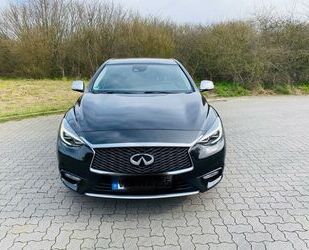INFINITI Q30 Gebrauchtwagen