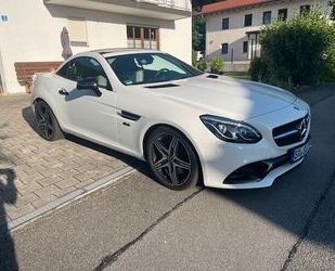 Mercedes-Benz SLC 300 Gebrauchtwagen
