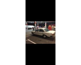 Mercedes-Benz E 230 Gebrauchtwagen