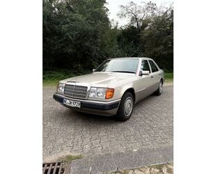 Mercedes-Benz E 230 Gebrauchtwagen