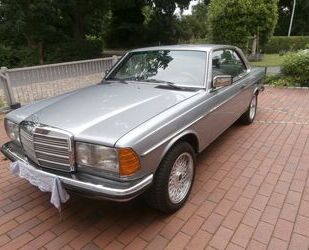 Mercedes-Benz E 230 Gebrauchtwagen