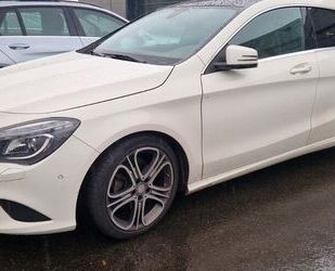 Mercedes-Benz CLA 220 Shooting Brake Gebrauchtwagen