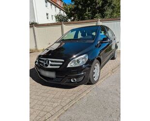 Mercedes-Benz B 180 Gebrauchtwagen