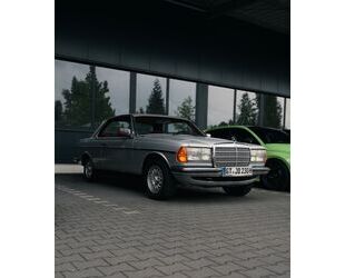 Mercedes-Benz E 230 Gebrauchtwagen