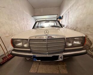 Mercedes-Benz E 230 Gebrauchtwagen