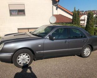 Mercedes-Benz E 230 Gebrauchtwagen