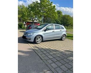 Mercedes-Benz B 180 Gebrauchtwagen