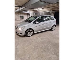 Mercedes-Benz B 180 Gebrauchtwagen