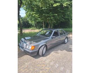 Mercedes-Benz E 230 Gebrauchtwagen