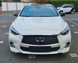 INFINITI Q30 Gebrauchtwagen