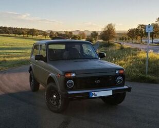 Lada Niva Gebrauchtwagen