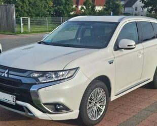 Mitsubishi Plug-in Hybrid Outlander Gebrauchtwagen
