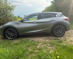 INFINITI Q30 Gebrauchtwagen
