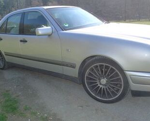Mercedes-Benz E 230 Gebrauchtwagen