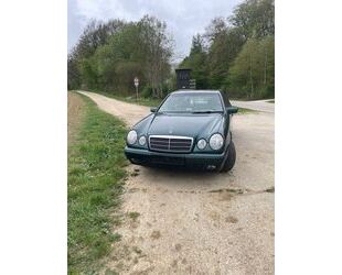 Mercedes-Benz E 200 Gebrauchtwagen