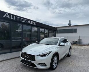 INFINITI Q30 Gebrauchtwagen