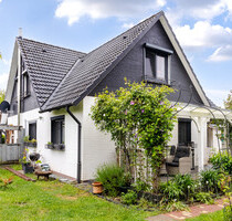 Ein Zuhause für Generationen - Zweifamilienhaus in Borgstedt