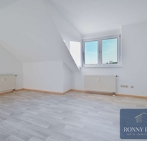 Wohnen in Schönfeld im Erzgebirge: Ruhige 2-Zimmer-Wohnung Top-Lage mit Einbauküche, eig. Stellplatz - Thermalbad Wiesenbad Schönfeld