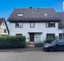 1-2 Zweifamilienhaus mit großem Garten in sonniger Lage - Straubenhardt / Feldrennach