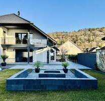 Luxuriöses Zweifamilienhaus mit Einliegerwohnung in Kirkel-Neuhäusel - bezugsfertig, Garten & Garage