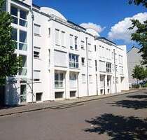 Zentral in Saarbrücken-Dudweiler: Vermietete, renovierte 2-ZKB-Wohnung mit Stellplatz