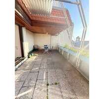 Quadrate nähe Uni Gepflegte 2 ZKB DG-Wohnung mit Terrasse TG Stellplätze inkl. - Mannheim