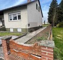 RUHIGES WOHNEN MIT VIEL PLATZ & SCHÖNEM GARTEN - Borken