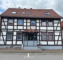 RENDITE TRIFFT LANDIDYLLE - 289.000,00 EUR Kaufpreis, ca.  282,00 m² Wohnfläche in Bilshausen (PLZ: 37434)