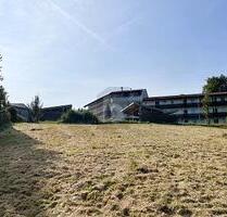 ATTRAKTIV IN RUHIGER LAGE - 580.000,00 EUR Kaufpreis, ca.  1.181,00 m² in Ergoldsbach (PLZ: 84061)