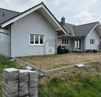 VIEL PLATZ FÜR DIE GANZE FAMILIE - Krempel