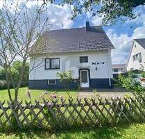 GROSSZÜGIG MIT GARTEN UND AUSBAUPOTENTIAL - Buxtehude