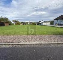 BAUEN SIE IHRE ZUKUNFT  ERSCHLOSSEN & NATURNAH ! - Oelsberg