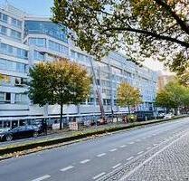 LICHTDURCHFLUTETE MIT PANORAMABLICK - Berlin-Charlottenburg