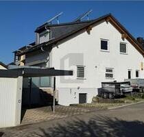 HOCHWERTIG UND EXKLUSIV - 1.350.000,00 EUR Kaufpreis, ca.  300,00 m² Wohnfläche in Aidlingen (PLZ: 71134)