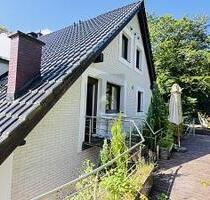 GROSSZÜGIG. MODERN. STILVOLL. MITTENDRIN. - Hamburg Eißendorf