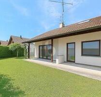 FAMILIENFREUNDLICH MIT GARTEN + CARPORT - Greifenberg